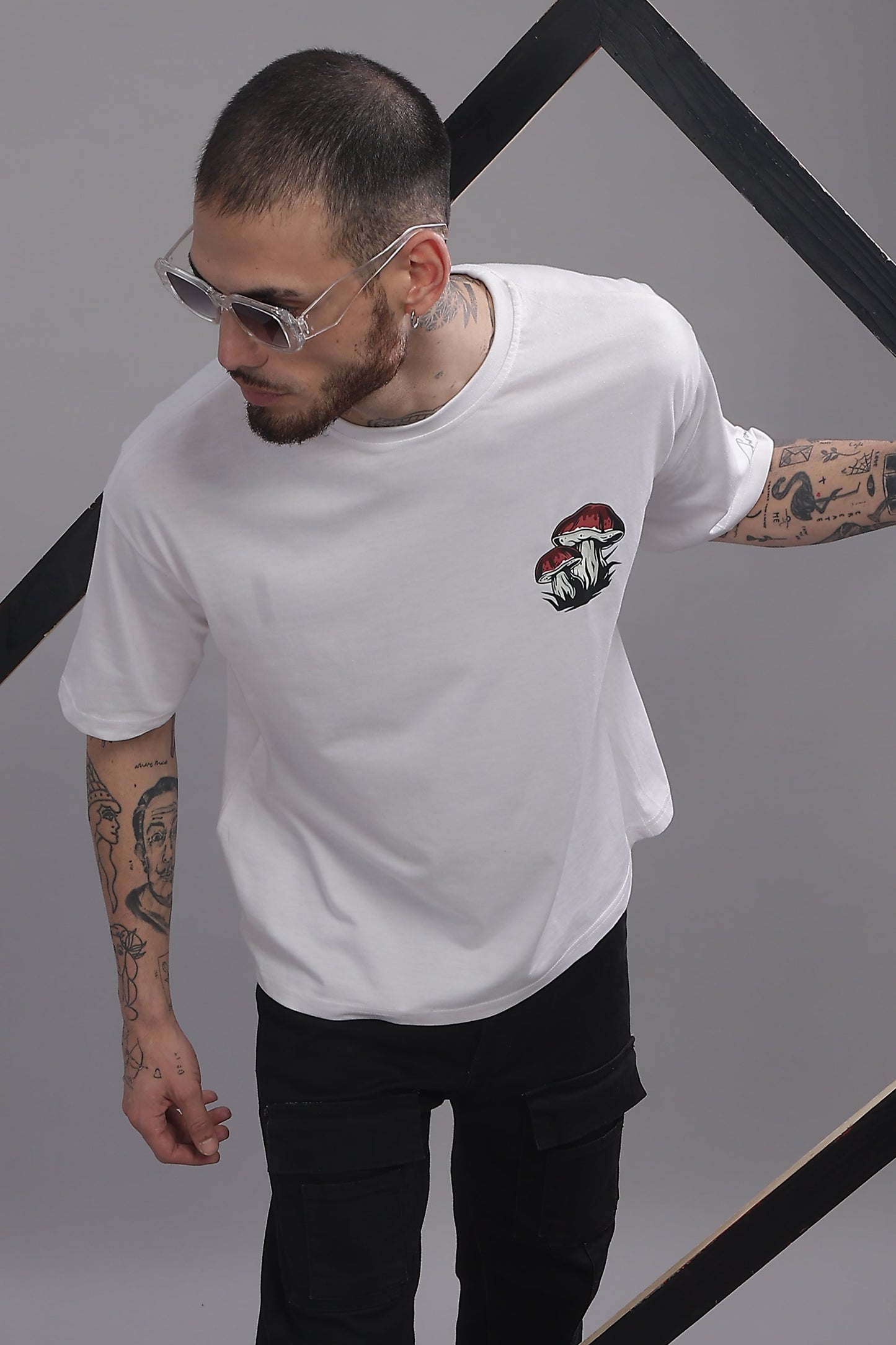 Shrooms 101, T-shirt